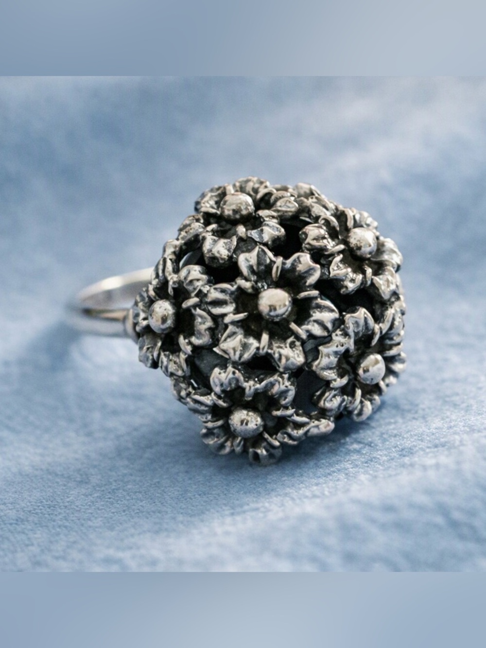 Unique Signed Vintage Ladies Solid Sterling Silver Dome of Flowers Ring, SizeAdj